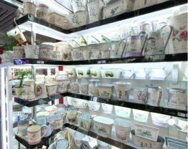 維爾華工藝品廠 義烏國際商貿(mào)城一區(qū)的日用品制造與商貿(mào)新窗口